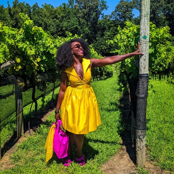 Meet your Posher, Charisse - Picture 1 of 4